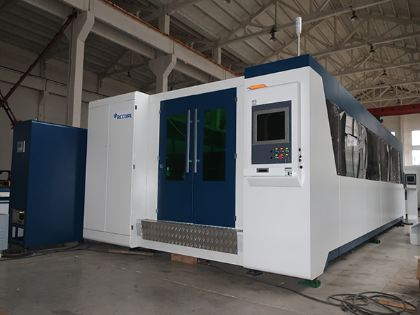 2500w ເຄື່ອງຕັດແຜ່ນປ້າຍໂຄສະນາແບບເຕັມຮູບແບບປັກຕາຕະລາງ