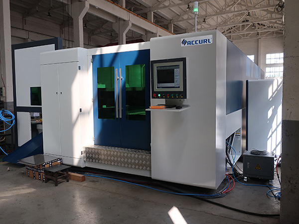 3000W ເຄື່ອງຕັດໂລຫະເລເຊີດ້ວຍ Double Pallet Changer